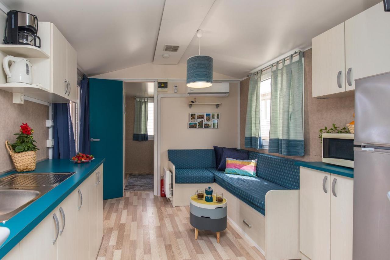 West Coast Mobilhome With Xxl Terrace Tar-Vabriga Bagian luar foto