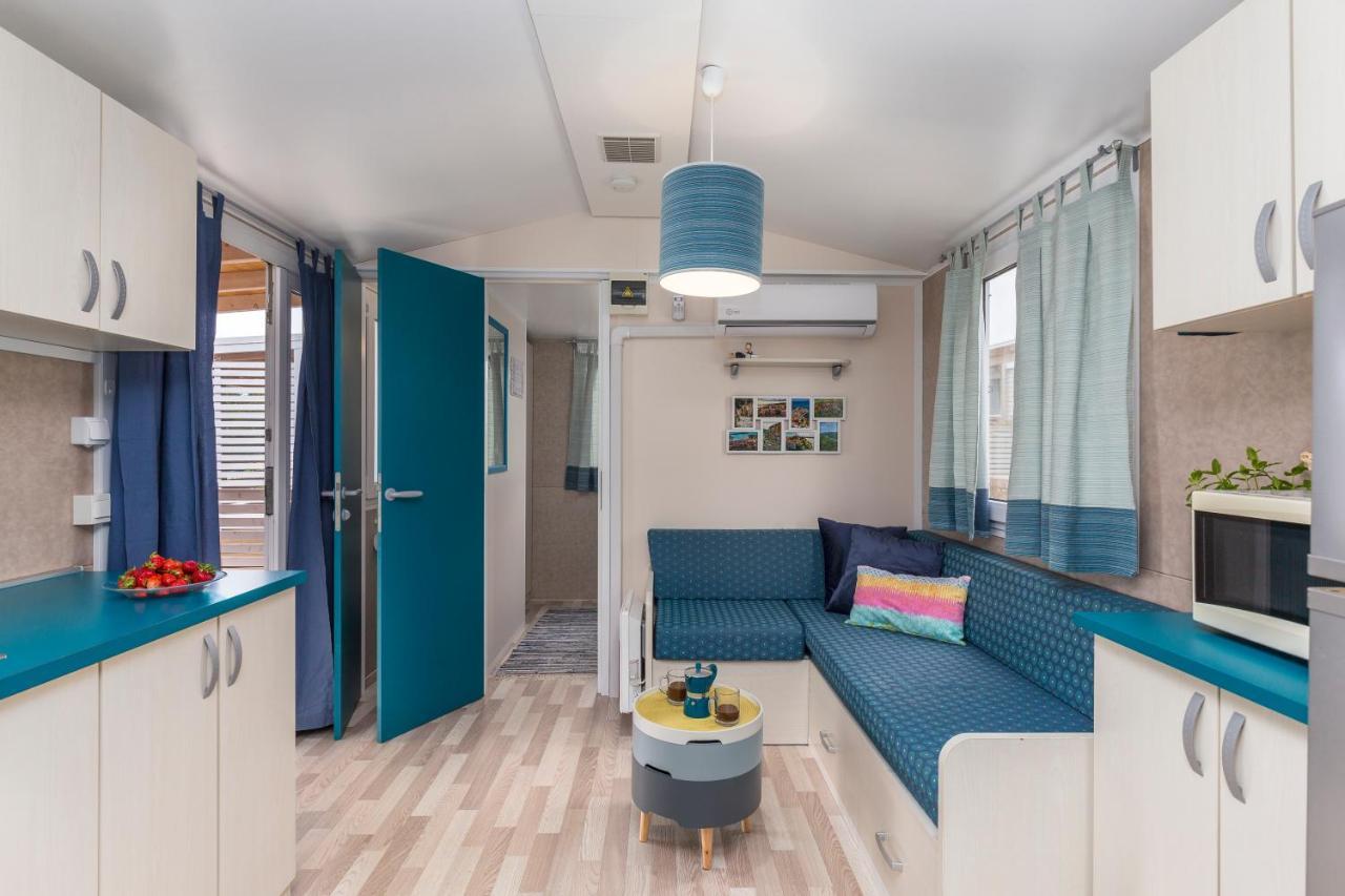 West Coast Mobilhome With Xxl Terrace Tar-Vabriga Bagian luar foto