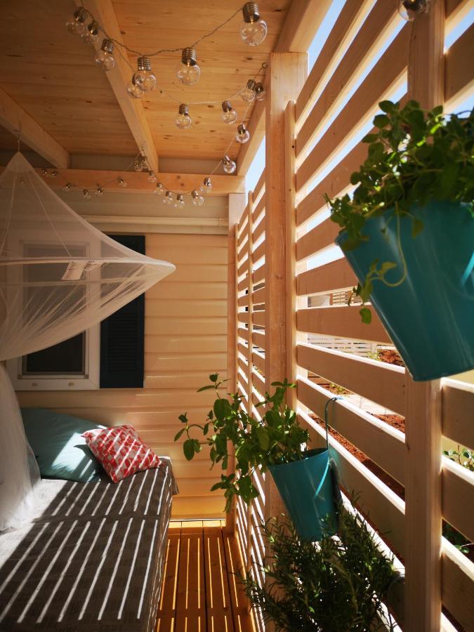 West Coast Mobilhome With Xxl Terrace Tar-Vabriga Bagian luar foto